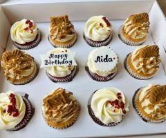 Cupcakes gebu + topping mewah, dalam kotak eksklusif  🎉