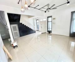 RUMAH SEMI-D 2 TINGKAT (CLUSTER) ROYAL IVORY 2 @ SP10 BANDAR SAUJANA PUTRA