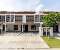 RENOVATED TERES 2 TINGKAT UNTUK DIJUAL SETIA WARISAN TROPIKA, KOTA WARISAN