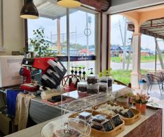 Cafe Nakofi BC. Open on saturday - thursday 5pm to 10pm