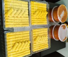 Kuih jala , pulut kuning pulut berhias sekitar kawasan sepang