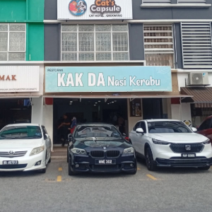 Kak Da Nasi Kerabu